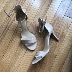 BP. Strap sandal heel